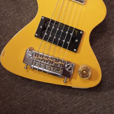 Erlewine Chiquita Travel guitar 90's - yellow *Neck repair* image 3