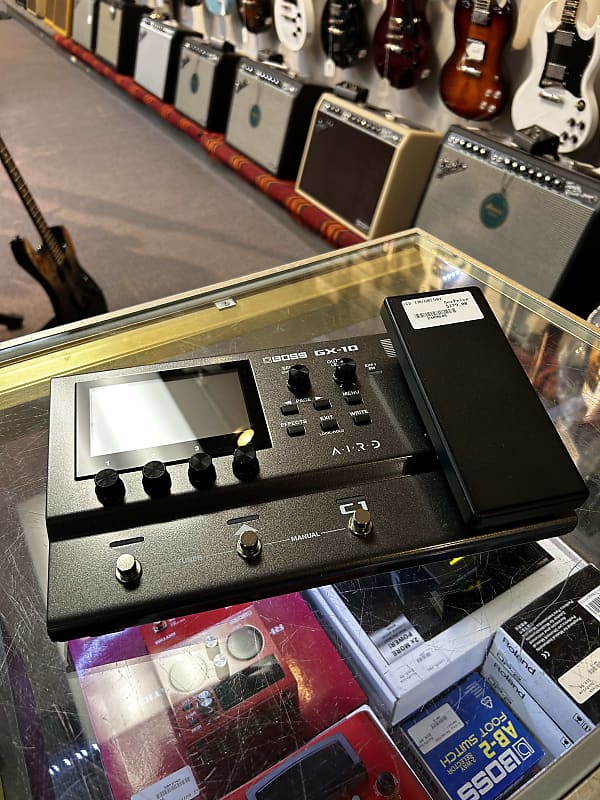 Boss GX-10