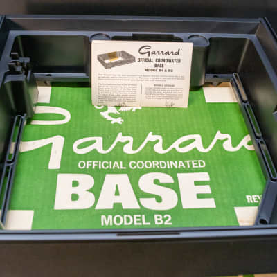 Garrard Turntable base Model B-2 - Wood Grain Plastic image 2
