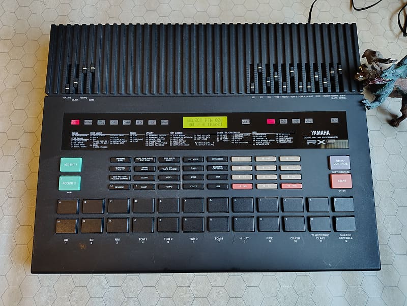 その他 YAMAHA RX5 DIGITAL RHYTHM PROGRAMMER YAMAHA RX5 Digital Rhythm Programmer Drum Machine | eBay