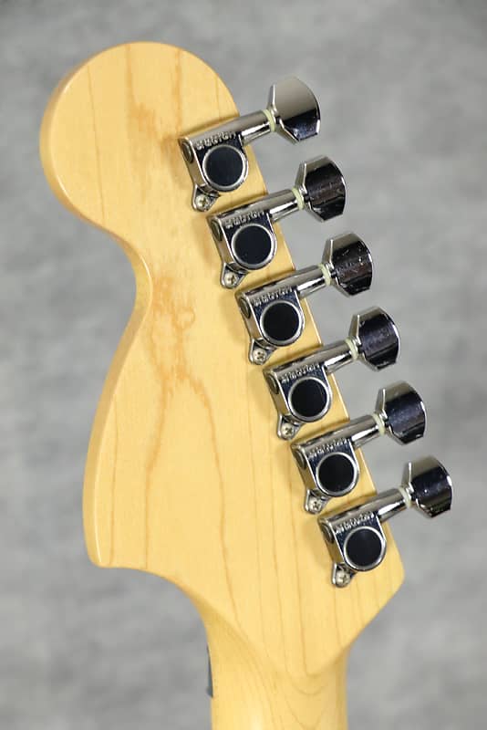 Fender Japan / ST-72 Ash 3tone Sunburst - HR/HMギター専門店