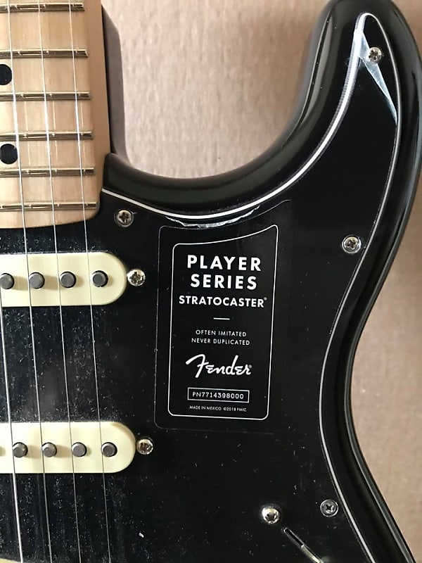 Fender Fender Player Stratocaster Maple Fingerboard Limited