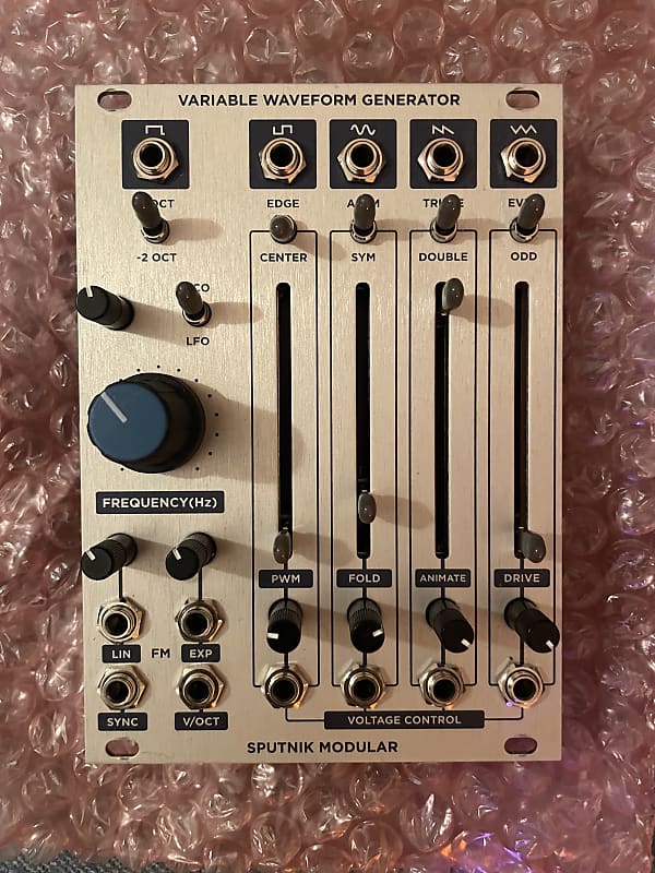 Sputnik Modular Variable Waveform Generator | Reverb