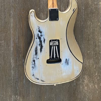Squier Stratocaster Gold image 4