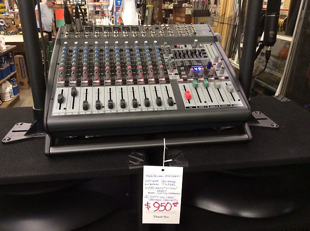 DJ/PA System! Behringer EuroPower PMP 3000 With Speakers! Great