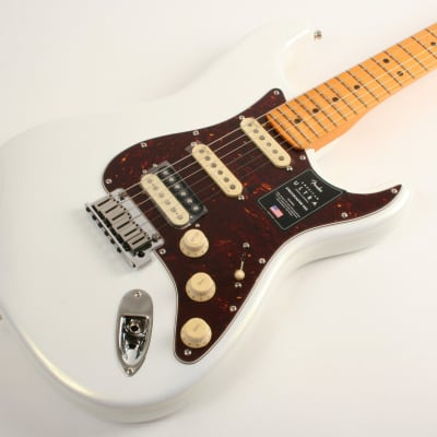 Fender American Ultra Stratocaster HSS Artic Pearl Maple