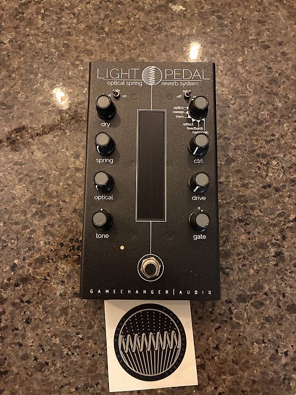 Gamechanger Audio Light Pedal