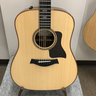 Taylor 710e Dreadnought Acoustic/Electric Guitar with Hardshell Case 2016 Natural image 1