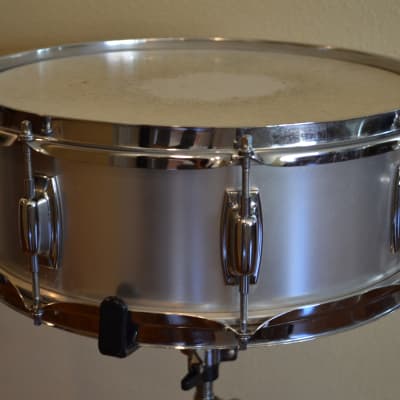 Vintage Ludwig S-102 Standard 5x14" Matte Aluminum Snare Drum w/ Vintage Case image 6
