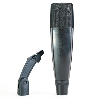 Sennheiser MD 421 II Cardioid Dynamic Microphone with Mic Clip