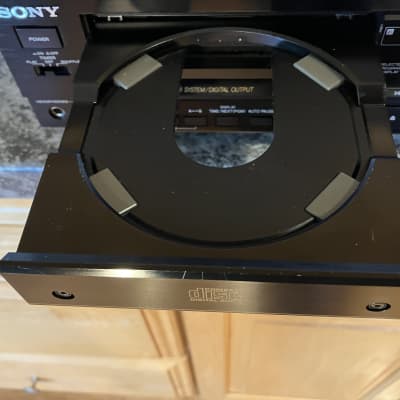 Superb SONY  CDP-605ESD  CD Player image 10