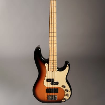 Fender American Deluxe Precision Bass Ash with Maple Fretboard 2006 - Tobacco Sunburst image 5