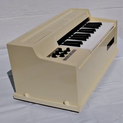 Magnus Model 320 Chord Organ 1969 | Reverb