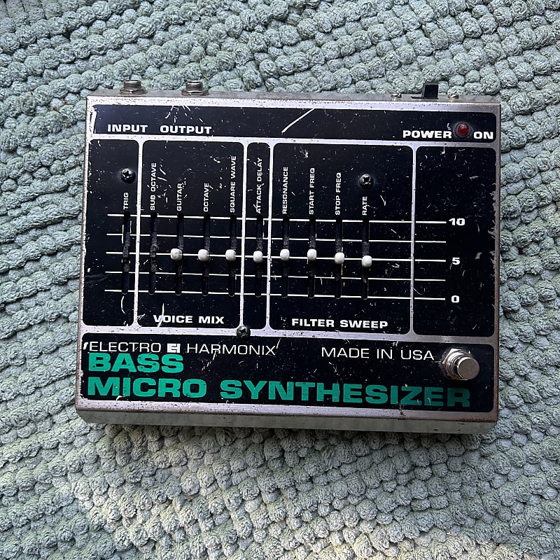 Electro-Harmonix Bass Micro Synthesizer