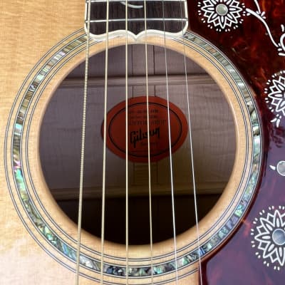 GIBSON SJ-200 Custom Vine in mint condition - new pictures added image 6