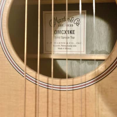 600$ Total for-Martin OMCX1KE 2012, one guitar case, 1 suede guitar strap, 1 set of Martin Strings, image 7