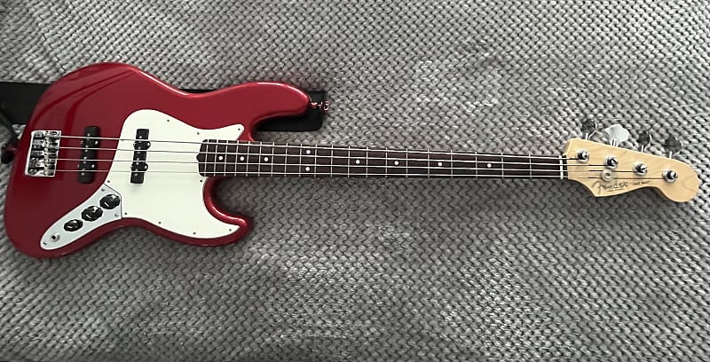 Fender Fender American Professional Jazz Bass 2020 - Candy Apple Red with Rosewood Fingerboard image 1