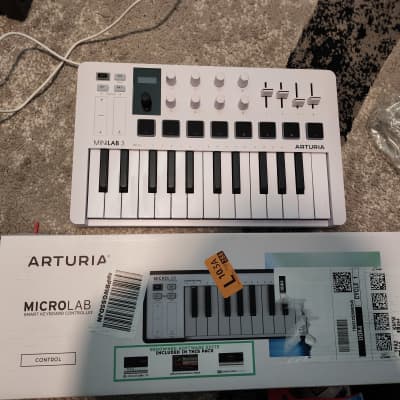 Arturia MiniLab MKIII 25-Key and Microlab - bundle