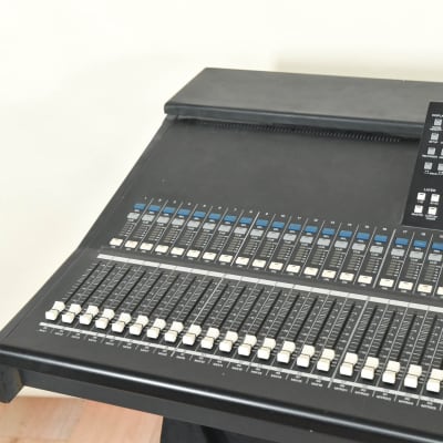 Yamaha LS9-32 32-Channel Digital Mixing Console CG0038Y image 5