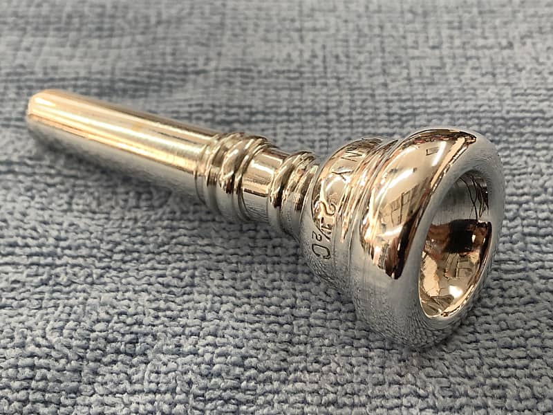 Vincent Bach CORP. MT. VERNON N. Y. 2 1/2C Cornet 1953-59 Silver Plated