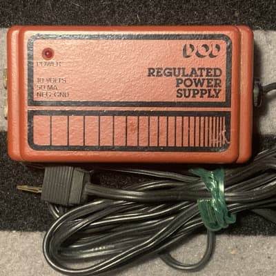 DOD  200 regulated power supply 1980 - Red image 1