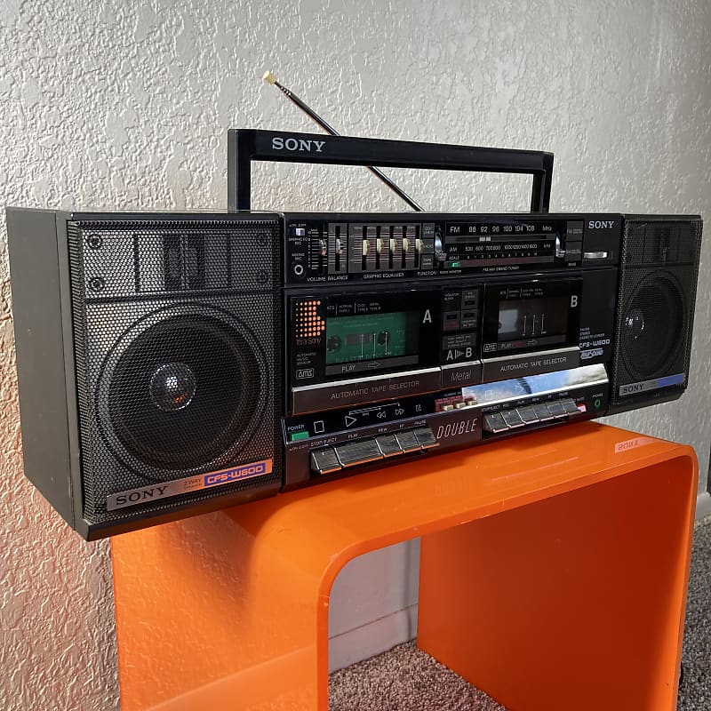 Sony Boombox CFS-W600 1987 Dual Cassette Player/Radio/Line