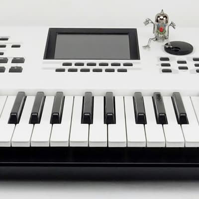 Yamaha Motif XF6 Synthesizer Weiß +1GB RAM +Top Zustand+OVP+ 1,5 Jahre Garantie Bild 7