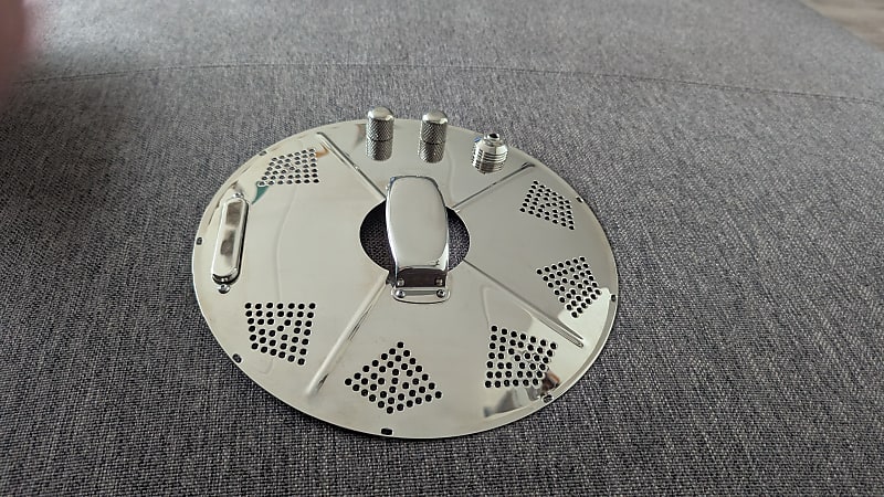 National Reso-Phonic Hot plate image 1