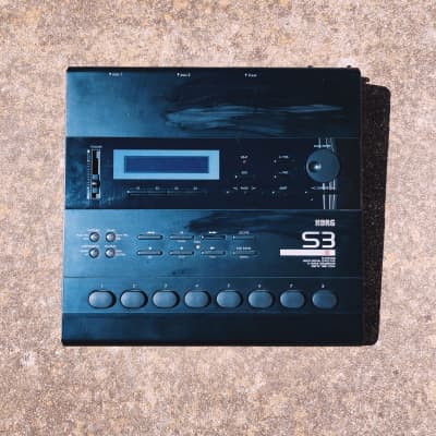 Korg S3 Rhythm Workstation Drum Machine Digital Effector 8 track sequencer