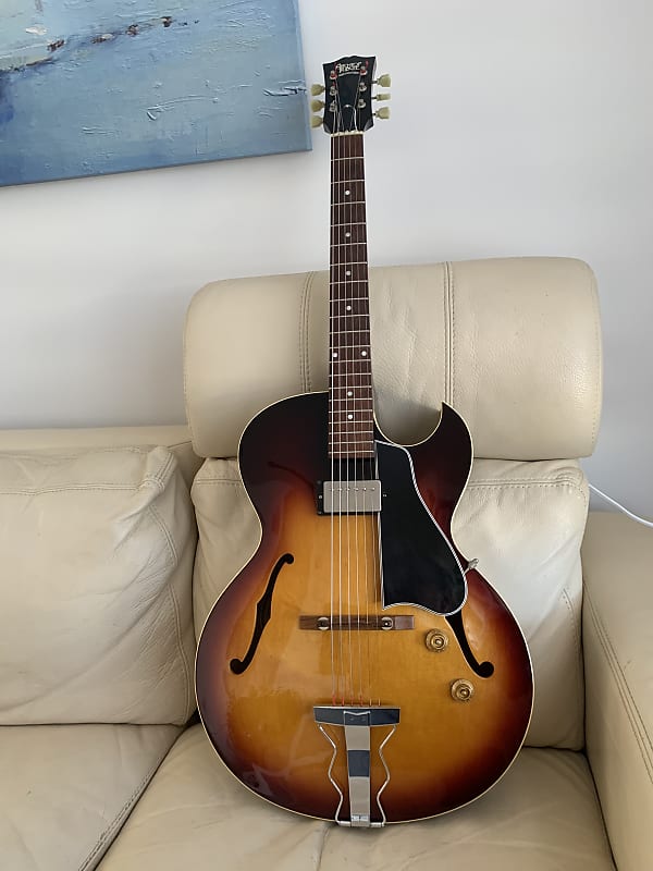 Archtop Tribute AT101 2011 SunBurst Westville's Gibson ES