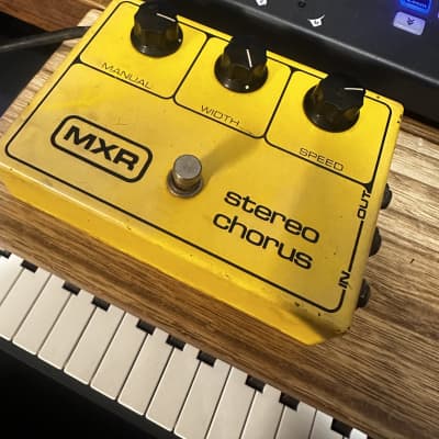 MXR Stereo Chorus 1979 ビンテージ Mxr Stereo Chorus 1979 Yellow Effect For Sale Hendrix Guitars
