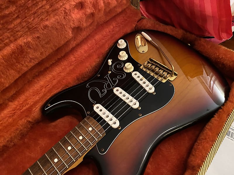 Fender Stevie Ray Vaughan Stratocaster with Pau Ferro Fretboard 1992-1999