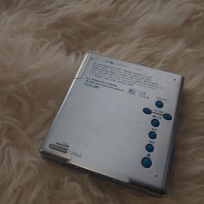 Working Silver Blue  Sony MZ-E520 MD player mdlp unit and remote minidisc image 5