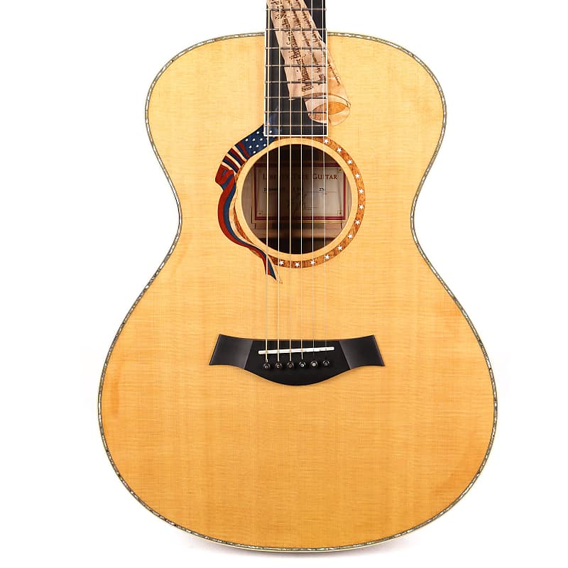 Taylor Builder's Edition 814ce Spruce/Rosewood Acoustic-Electric Guitar