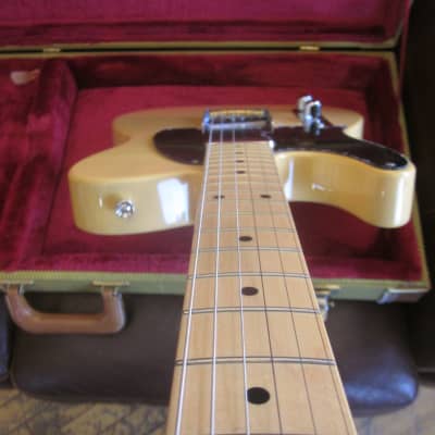 Used Left-Handed Fender Telecaster Electric Guitar Butterscotch Blonde w/ Black Pickguard w/ Hard Case Made in Japan image 15