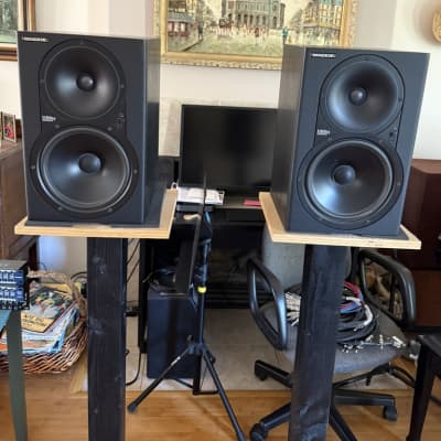 Mackie HR824 Mk1 中古品 Mackie HR824 Powered Studio Monitor -Parts/Repair-Lot Of 2