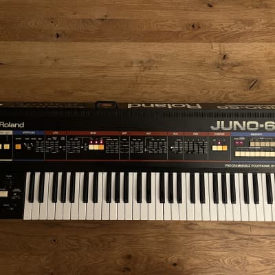 Roland Juno-60 61-Key Polyphonic Synthesizer 1982 - 1984 - Black