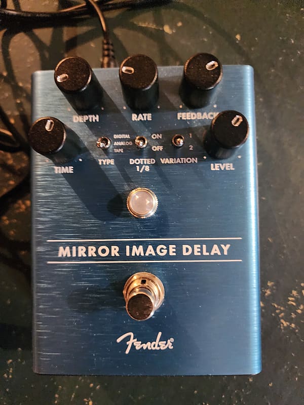 Fender Mirror Image Delay