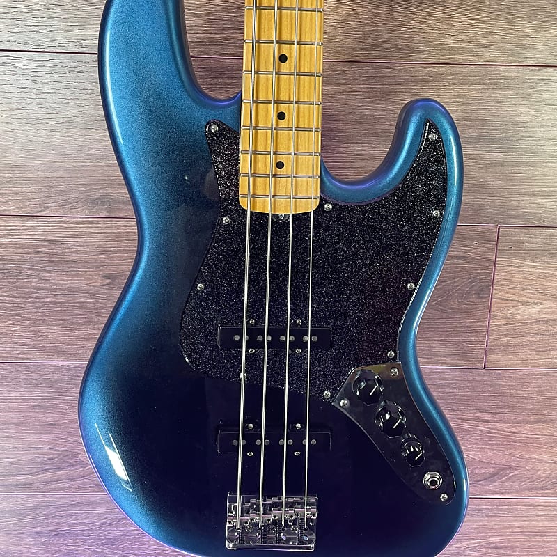 Fender Bass  American Professional II Dark Night Maple w/case - used image 1