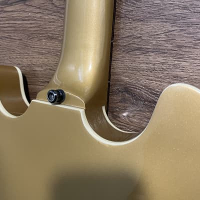 Warwick Pro Series Star Bass, Metallic Gold, 2012, with Gig Bag image 8