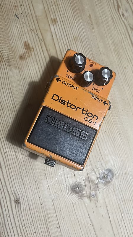 Boss DS-1 distortion