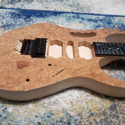 Ibanez Original Edge, Flame Jem DNA Tribute Neck with Stainless Frets, Burl Top Basswood Body image 3