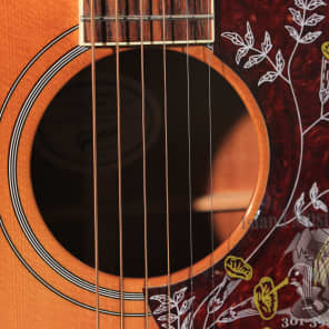 Gibson Hummingbird Modern Acoustic Guitar with Case Heritage Cherry Sunburst Finish image 18