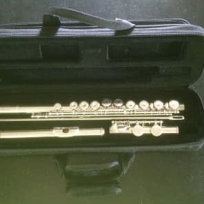 Yamaha YFL-325 Flute