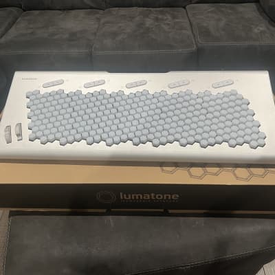 Lumatone Isomorphic Keyboard 2022 - 280 Key MIDI Controller w/ Original Packaging image 1