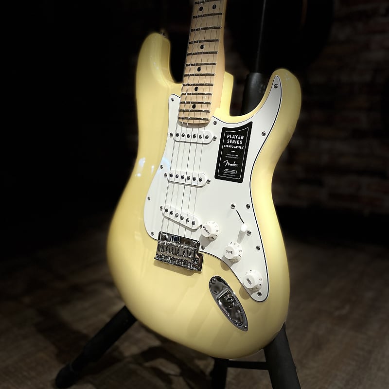 Fender Player Stratocaster - Buttercream | Reverb Canada