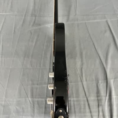 Fernandes Limited Edition Bass MIJ Dinky Headstock Medium Fernandes Limited Edition Bass MIJ Dinky Headstock Medium