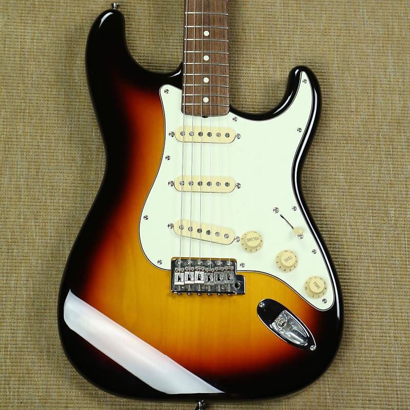 Fender Japan '62 Stratocaster Reissue - 2010 - MIJ - Sunburst | Reverb
