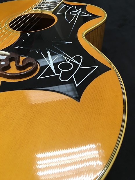Gibson j-200 エルビス　限定モデル Gibson j-200 エルビス 限定モデル Elvis SJ-200 | Gibson Japan