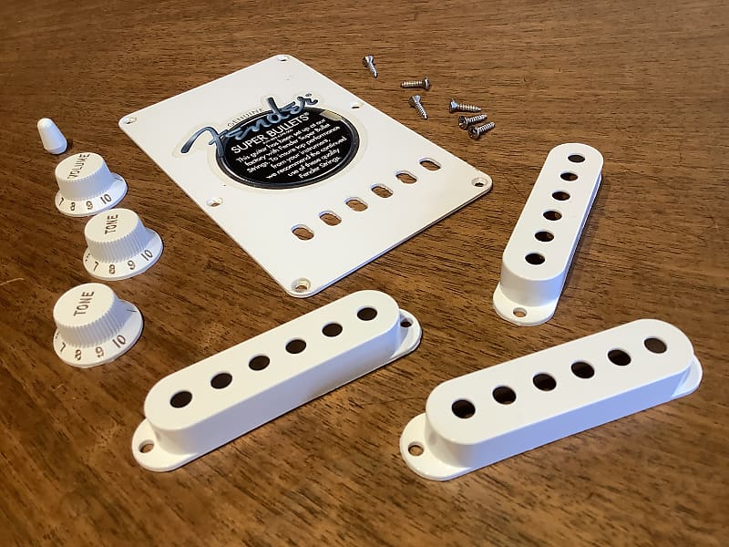 Fender Strat knobs & plastic parts Reverb UK